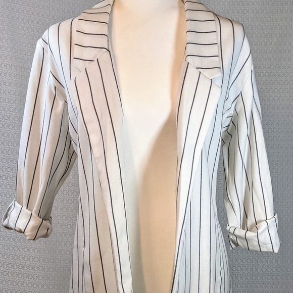 White and Black Striped Lightweight Blazer Jacket NWT - Picture 4 of 4